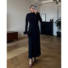 Moda Loris Kadın Uzun Kollu Balıkçı Yaka Kol Ağzı Tüy Detaylı Uzun Krep Elbise