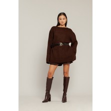 Nisan Triko Yırtmaçlı Oversıze Triko Kazak