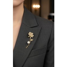 Efeaks Işıltılı Gül Tasarım Inci Detaylı Altın Kaplama Kadın Broş