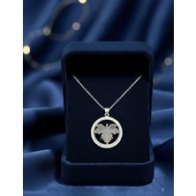 Atölye Albatros Yuvarlak Çerçeveli Zirkon Taşlı 925AYAR Çınar Ağacı Yaprak Figürlü Kolye