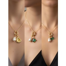 NKT Collection Zümrüt Yeşili Kelebek Zümrüt Yeşili Yıldız Deniz Kabuğu Incili Kolye