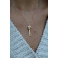 Yenigün Kuyumculuk 14 Ayar Altın Taşlı Motifli Anahtar Kolye KLY34876