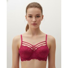 Ebru Silikonlu Desteksiz Dantelli Çapraz Çift Ipli Sütyen