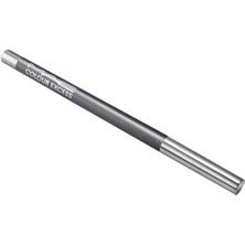 M.A.C Jel Formülü Sayesinde Kolay Uygulanabilen ve Pürüzsüz Bir Sürüm Sağlayan Kalıcı Eyeliner-Ironic