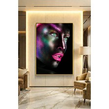Wallivo Sağa Bakan Pembe Rujlu Siyahi Kadın Gümüş Metal Çerçeveli Kanvas Tablo
