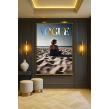 Wallivo Vogue Kapağı Tarzı - Sahilde Oturan Güzellik Modern Gümüş Metal Çerçeveli Kanvas Tablo