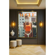 Wallivo Vogue Tarzı - Güneşli ve Güzel Estetik Kadın Gold Metal Çerçeveli Kanvas Tablo