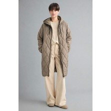 DeFacto Regular Fit Kapüşonlu Kapitoneli Fermuarlı Parka F2882AX25WN