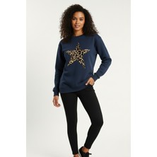 Kadın Leopar Desenli Yıldız Baskılı Bisiklet Yaka Oversize Sweatshirt