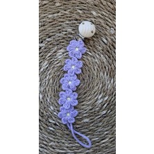 Lila Renk Örgü Papatyalı Emzik Askısı