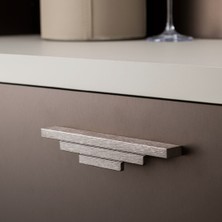 System 9429 Modern Çizgili Kulp Fırçalı Bronze Renk 320 mm