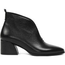 Celal Gültekin Kadın Siyah Kalın Topuklu Flotter Deri Bot