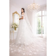 Üç Boyutlu Çiçekli İşlemeli Uzun Duvak