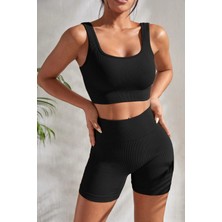 Başcılar Kadın Siyah Kalın Askılı Yüksek Bel Şortlu Gecelik Takımı – Modern, Konforlu ve Günlük Kombinlere Uygun