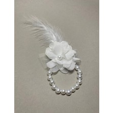 Massaltay Beyaz Inci Detaylı Tüy Süslemeli Nedime Bilekliği – Kına, Söz, Nişan Gelin Nedime Bileklik Aksesuarı