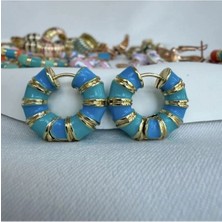 Moderncevher Altın Detaylı Mine Işlemeli Halka Küpe