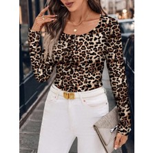 Tua Moda Kadın Uzun Kollu Kruvaze Yakalı Dantelli Kısa Viskon Bluz