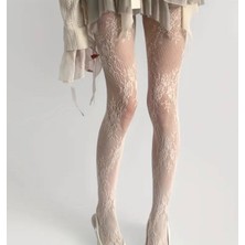 Üge Dantel Dokulu Külotlu Çorap