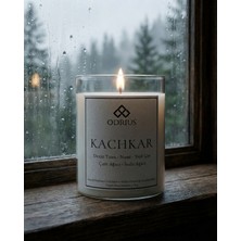 KACHKAR Kokulu Mum – Çam & Sedir – Ferah ve Temiz Koku – El Yapımı Uzun Süreli Mum – Soya & Hindistan Cevizi Bazlı ve Rafine Mineral ile Zenginleştirilmiş Özgün Mum Karışımı – 150 gram - ODRIUS