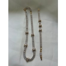 Huma Butik Takı Aksesuar Baget Taşlı Çelik Kolye – Parlak Kesim Zarif Tasarım