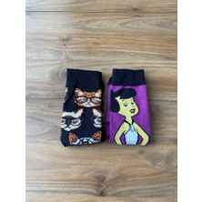 Nexa Doğaltaş 🧦 Desenli Eğlenceli Çorap – 2’li Set (Kedi & Taş Devri Temalı)
