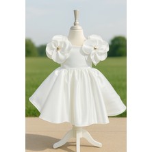 Musgem Özel Tasarım Beyaz Çiçek Detaylı Saten Kız Çocuk Abiye Elbise