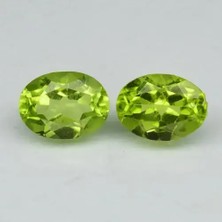 Aries 2.61CT Pair 2pcs Oval Natural Green Peridot - Untreated, Pakistan Gems
