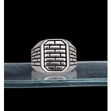 Yıldırım Tuğla Desenli 925 Ayar Gümüş Erkek Yüzük – Modern ve Güçlü Tasarım