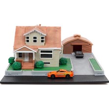 Sevimle Store Toys Hızlı ve Öfkeli Nano Hollywood Rides Dom Toretto'nun Evini Sergileyen Diorama, Iki Adet 1,65" Döküm Araba, Çocuklar ve Yetişkinler Için Oyuncaklar (33668)