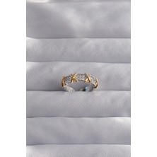 Pirinç Ayarlamalı Gümüş Renk Zirkon Taşlı Xoxo Model Yüzük