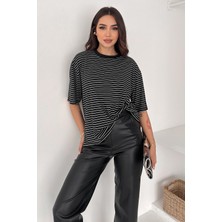 Noa Noa Kadın Oversize Çizgili Tişört – Monochrome Ease
