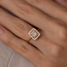 Oroline Kuyumculuk 14 Ayar Altın Baget Taşlı Kadın Yüzük