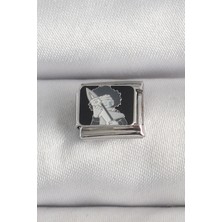 Pazarcan 316L Çelik Gümüş Renk Siyah Işlemeli Portre Model Nomination Charm