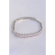 Pazarcan Vip Seri Pirinç Pembe Zirkon Taşlı Gümüş Renk Baget Model Bileklik