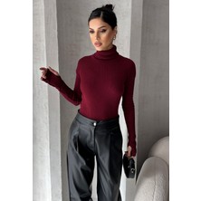 Triko Boğazlı Parmak Gecirmeli Kazak