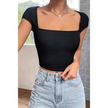 Femina Trendy Kadın Siyah Kare Yaka Yarım Kol Göğüs Dekolteli Crop Top Bluz