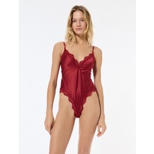 Koton V Yaka Askılı Dantel Detaylı Saten Bodysuit