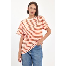 Yakamor Kadın Oversize Çizgili T-Shirt
