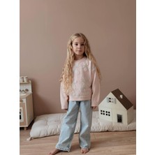 Yiğit Butik Kız Çocuk Çiçek Işlemeli Kazak ve Jean Takım