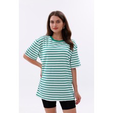 Yakamor Kadın Oversize Çizgili T-Shirt