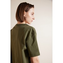 Nisan Triko Bisiklet Yaka Kısa Kollu T-Shırt