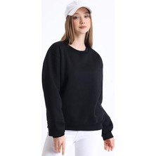 Leilaa Oversize Basic Sweatshirt