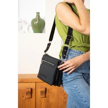 Just Polo Kadın Siyah Ayarlanabilir Uzun Askılı Omuz Çantası P346036MH