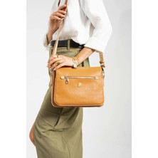 Just Polo Kadın Su Geçirmez Kabartma Baskılı Ayarlanabilir Askılı Lüks Omuz Çantası