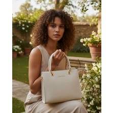 Just Polo Kadın Orijinal Lüks El ve Omuz Çantası Minimal & Prestij Tasarım Ebat: 25 x 21 cm