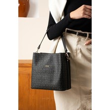 Just Polo Kadın Monogram Baskılı El ve Omuz Çantası Ebat 25 x 25