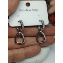 Tuel Silver Detaylı Zirkon Taşlı Zarif Çelik Küpe