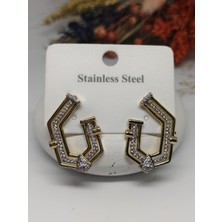 Tuel Gold Detaylı Zirkon Taşlı Şık Çelik Küpe