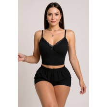 Kadın Siyah Alt ve Üst Dantel Detaylı Fiyonklu Şortlu Gecelik Takımı - Modern, Konforlu ve Günlük Ko