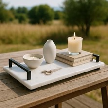 Veya Siyah Metal Saplı Mermer Sunum Tepsisi – 40X15 cm Dikdörtgen Servis Tepsisi, Şık Sofra, Kahve, Peynir ve Tatlı Sunumları Için (Siyah)